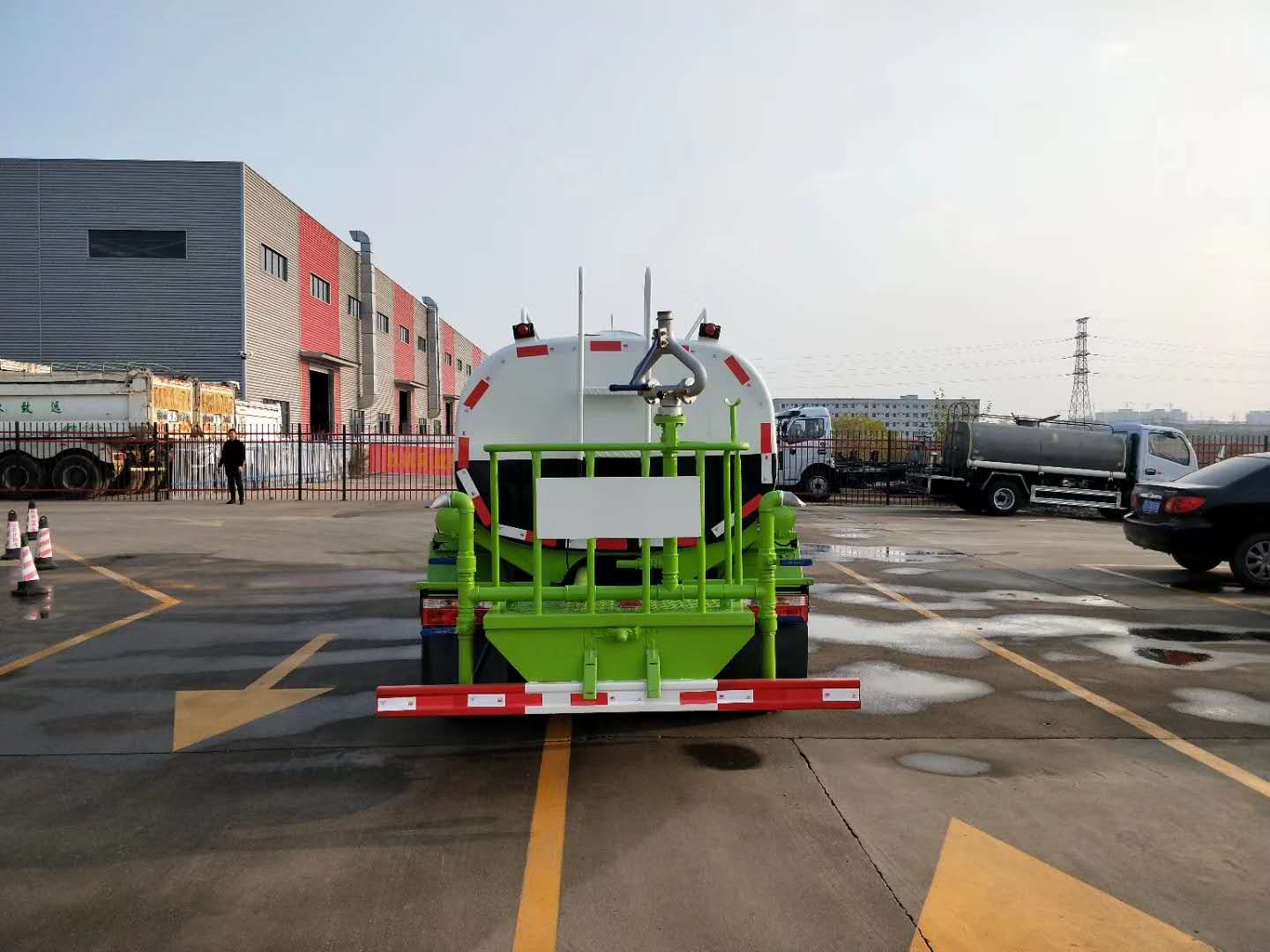 國(guó)六東風(fēng)福瑞卡5噸灑水車