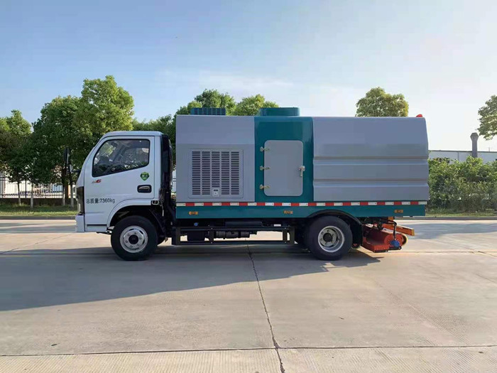 國六5方小多利卡后置吸塵車-程力集團洗掃車廠