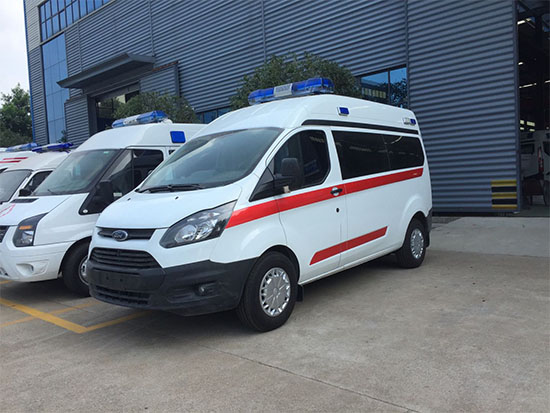 福特全順V362自動檔一體化監護型救護車