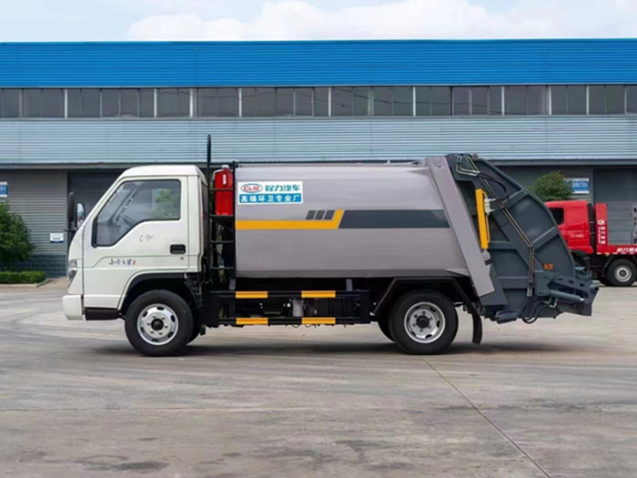 國六藍牌小卡之星3壓縮垃圾車_5.3方壓縮垃圾車_能下地下室的壓縮垃圾車_程力壓縮垃圾車廠